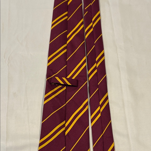 Harry Potter Griffindor Burgundy and Gold Striped Tie Adult Cosplay Costume - Picture 8 of 16